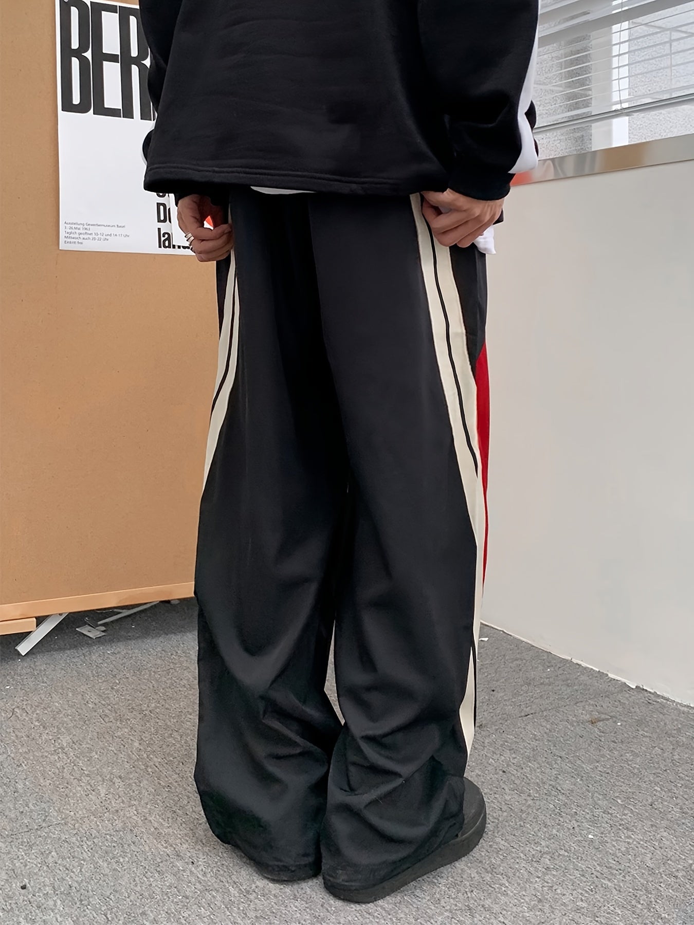 Loose Fit Sweatpants