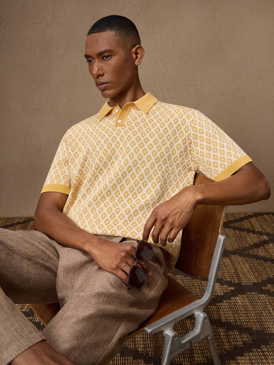 Business Casual Men's Vintage Yellow Jacquard Knit Slim Fit Short Sleeve Tee