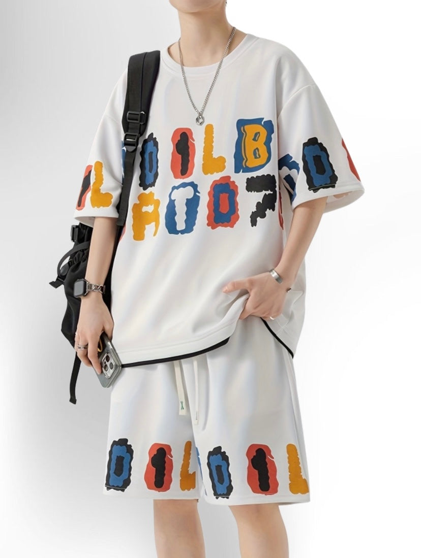 Short-sleeved T-shirt and pants suit for men