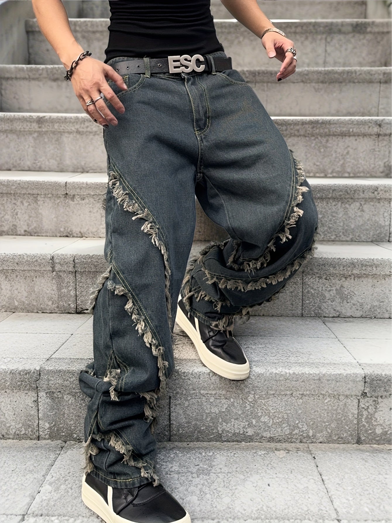 Men'S Street Style Denim Jeans with Frayed Hem