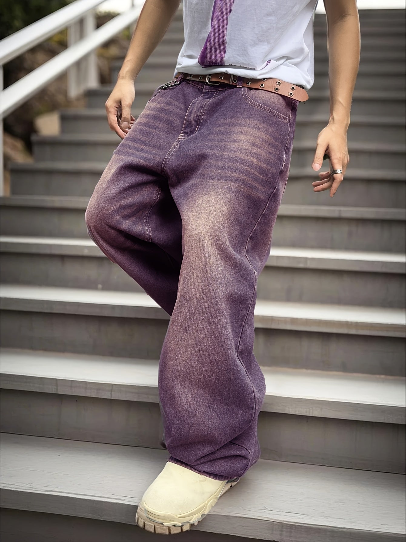 Distressed Color Wash Loose-Fit Denim Jeans