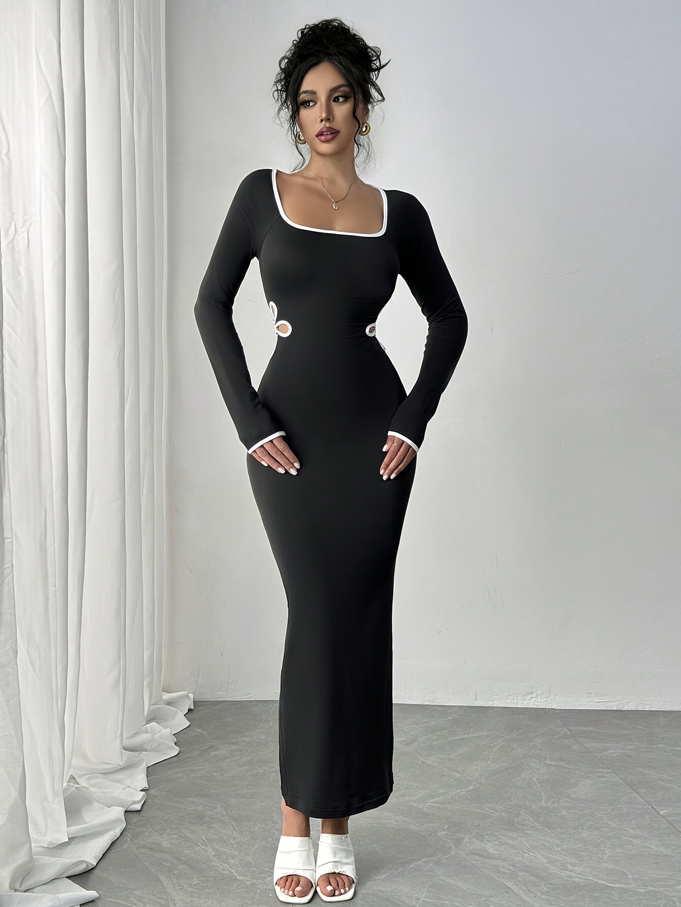Elegant Women'S Long-Sleeve Dress with a Round Neck