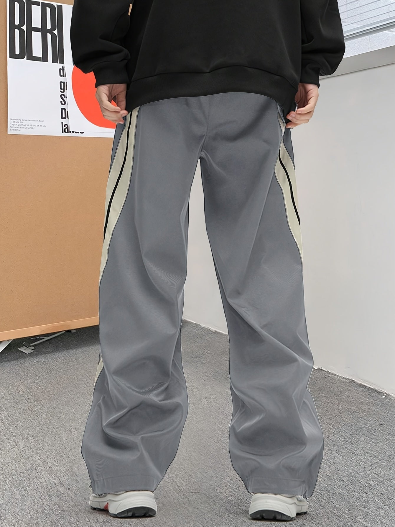Loose Fit Sweatpants
