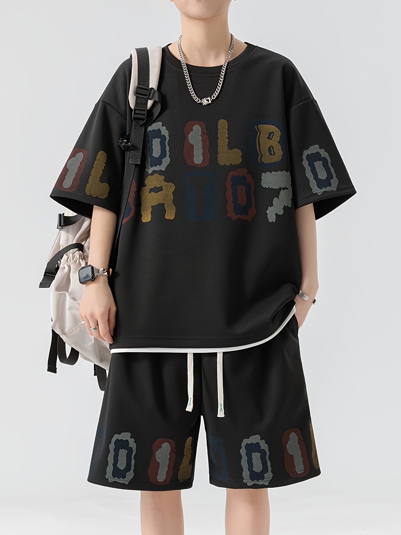 Short-sleeved T-shirt and pants suit for men