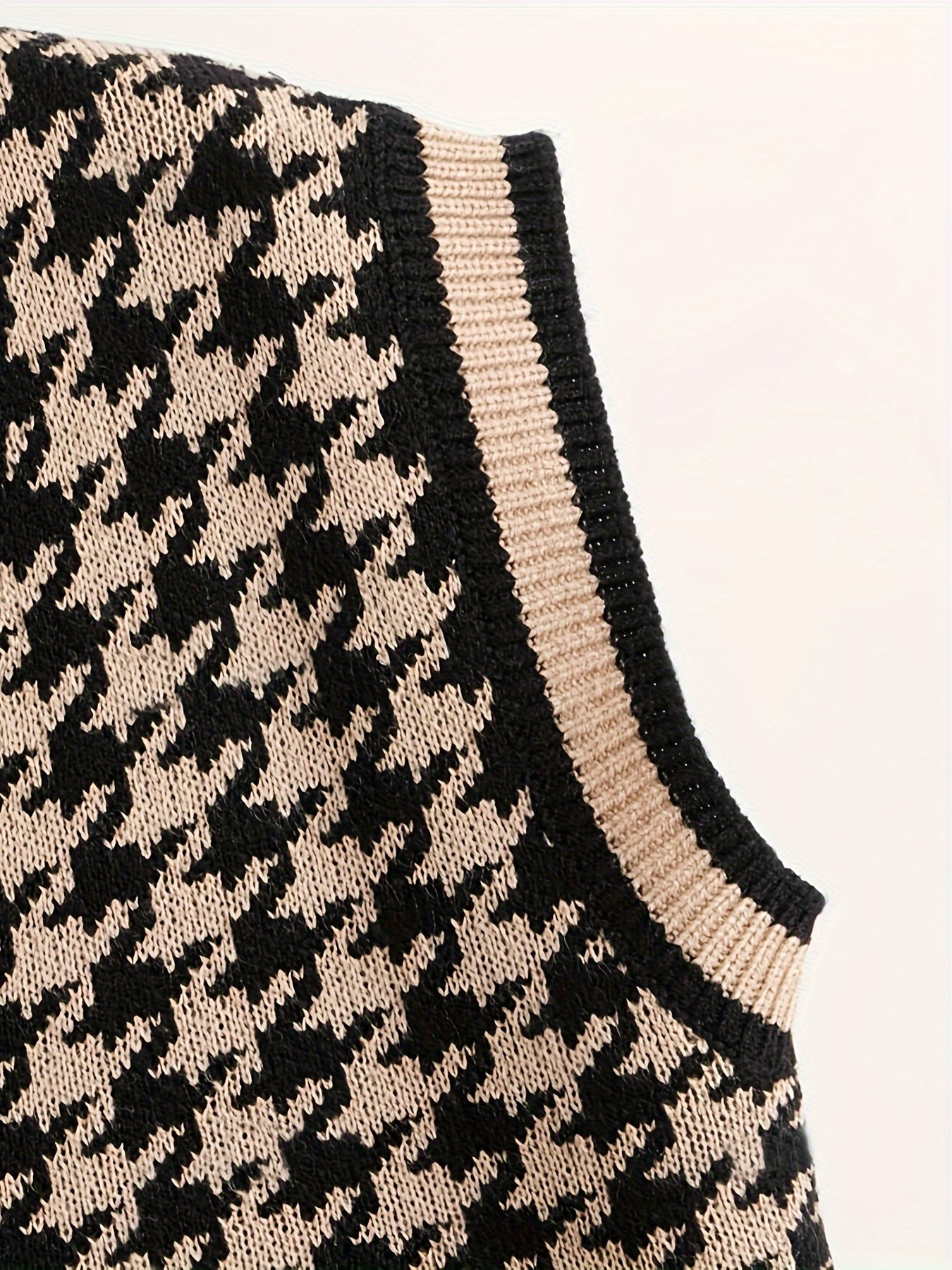 Houndstooth Print V Neck Sweater Vest