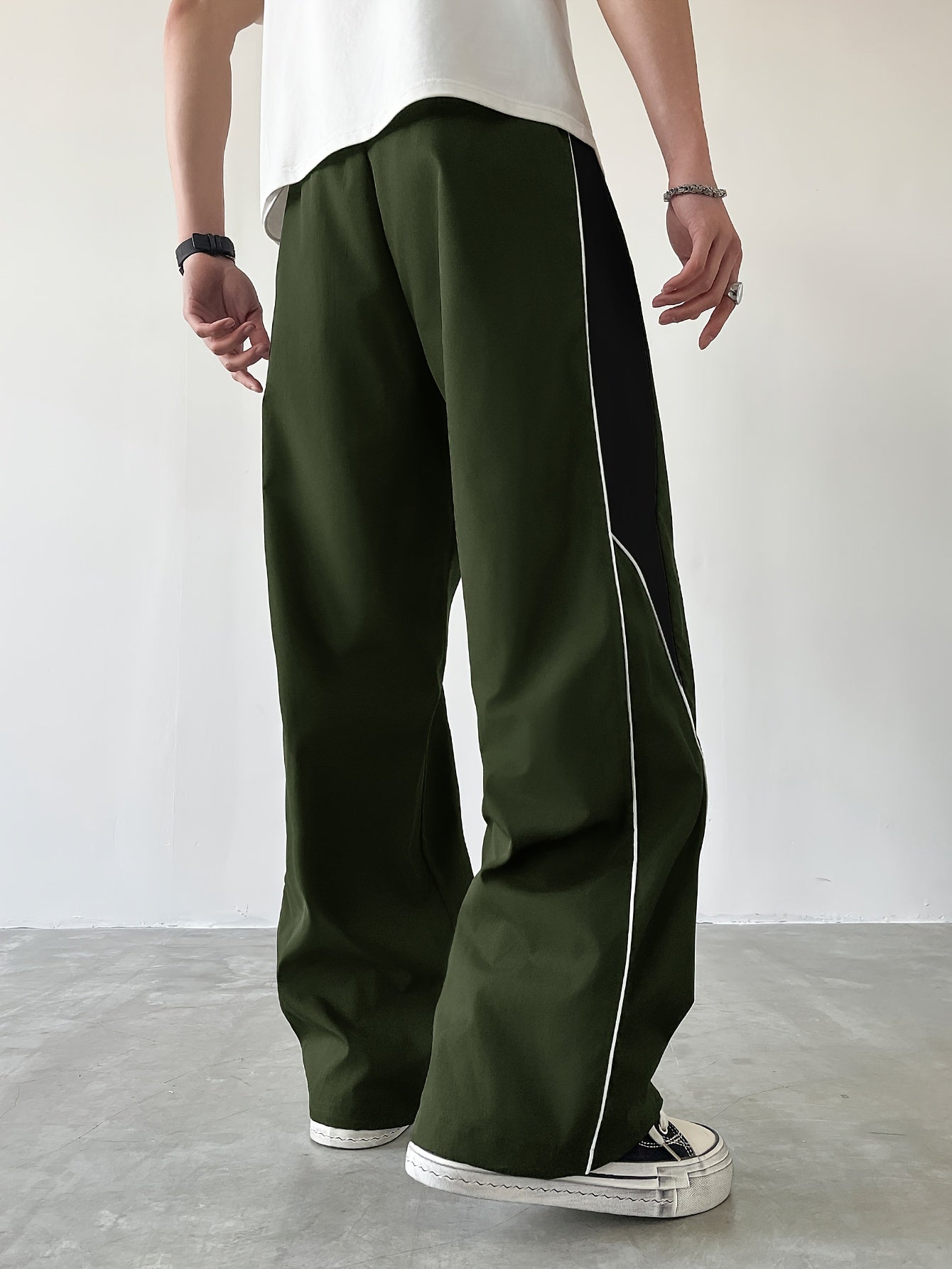 Men's Loose Fit Casual Joggers