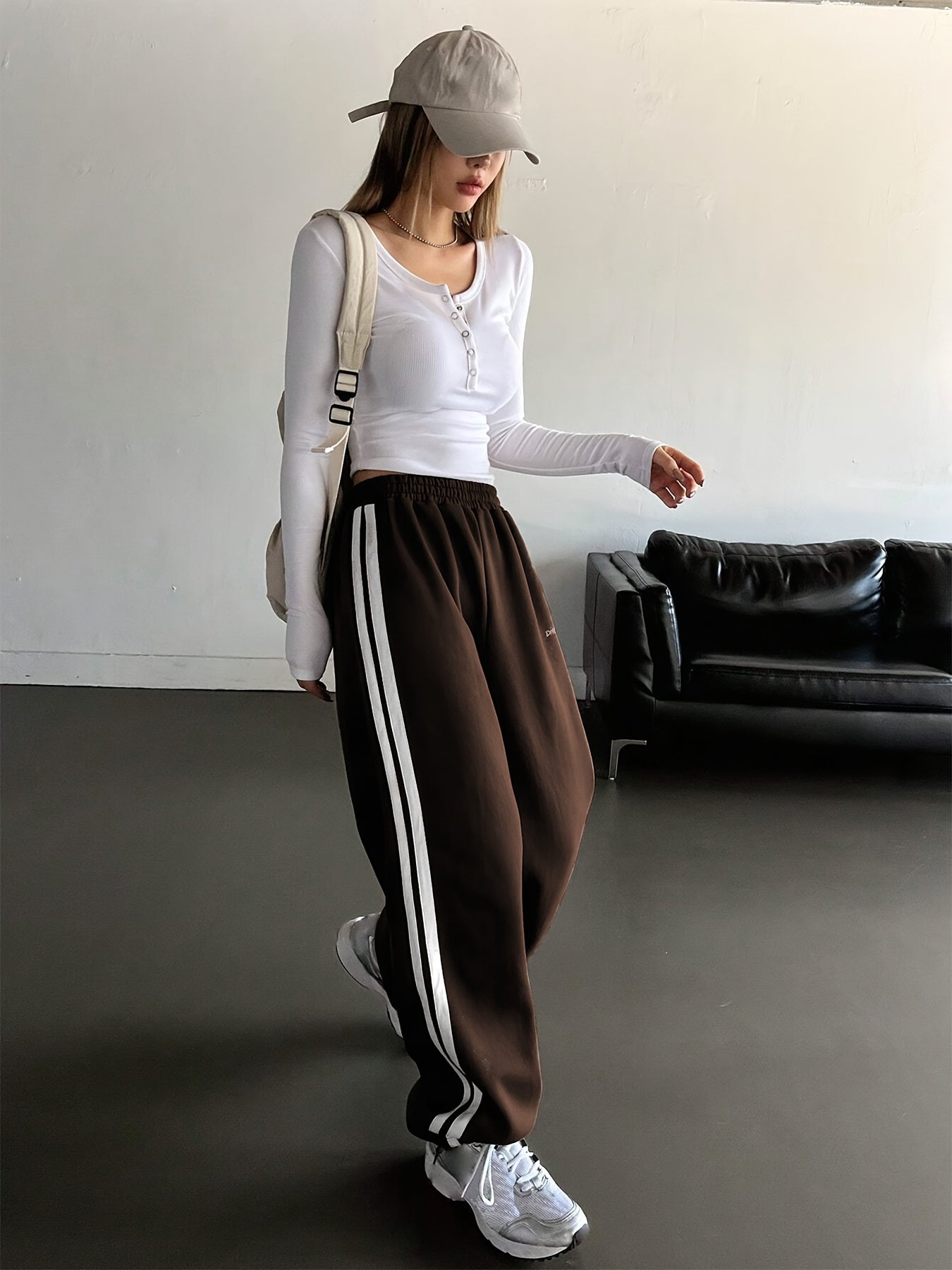 Women's High-Waisted Pants