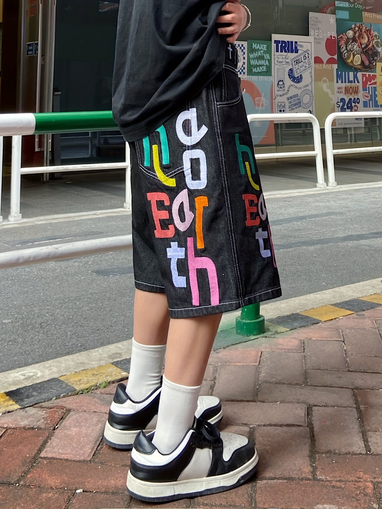 Loose Fit Knee-Length Denim Shorts