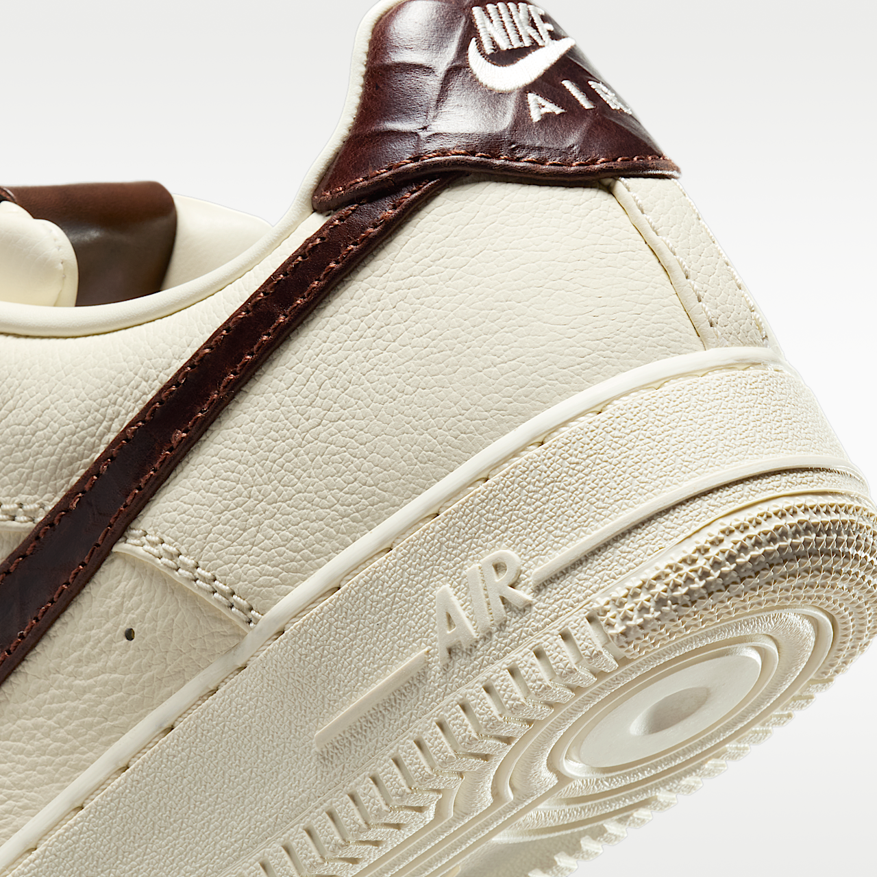 Nike Air Force 1 '07 Men's Shoes Soft Pearl/White/Ghost