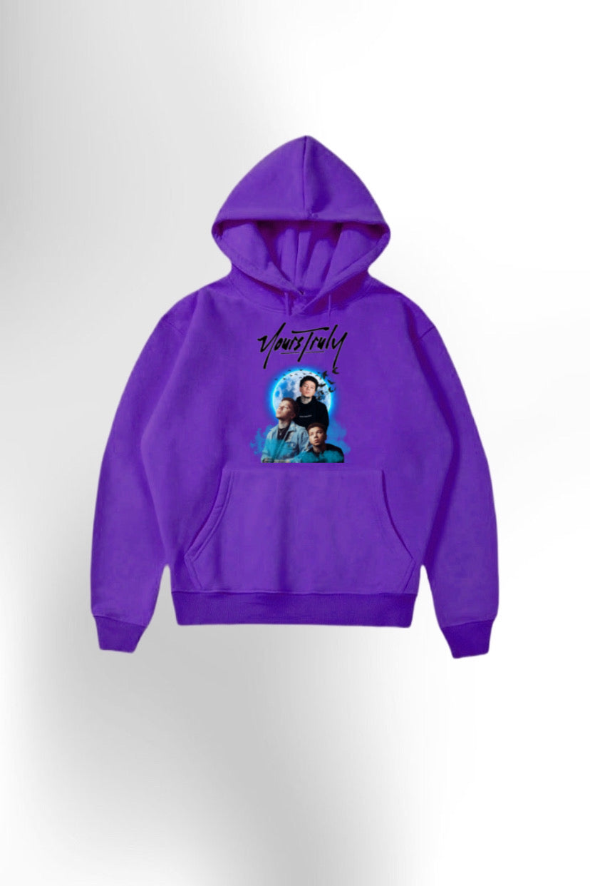 Graphic Hoodie Phora