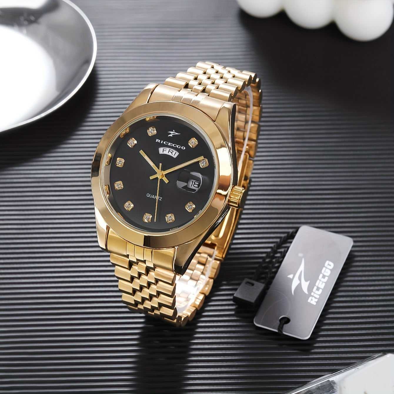 Men's Luxury Business Golden Stainless Steel Strap Dual Calendar Quartz Watch