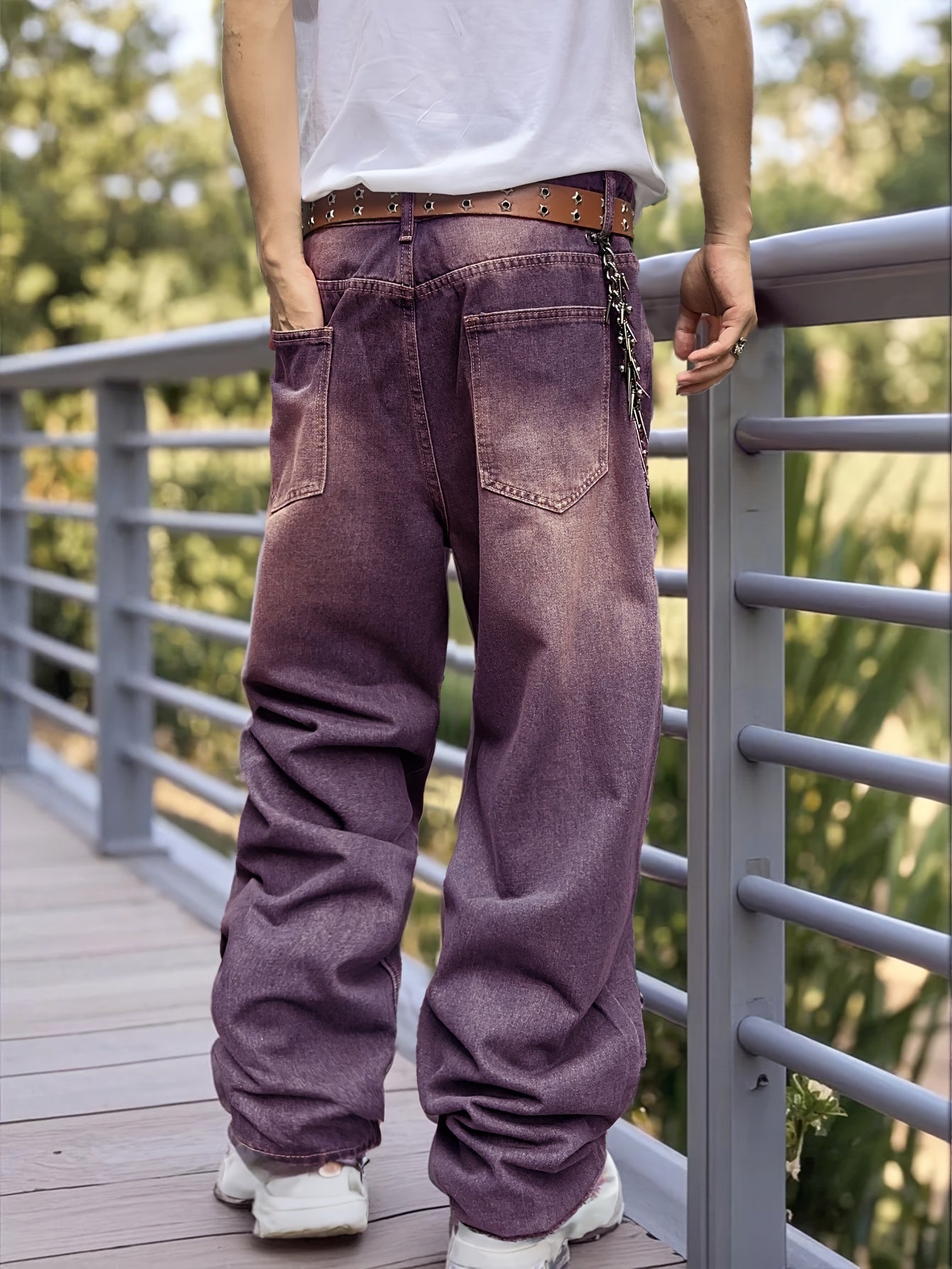 Distressed Color Wash Loose-Fit Denim Jeans