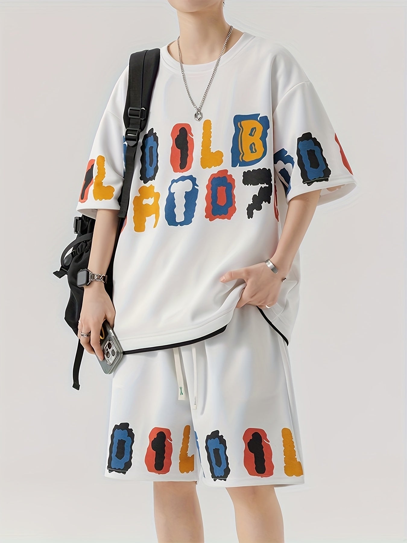 Short-sleeved T-shirt and pants suit for men