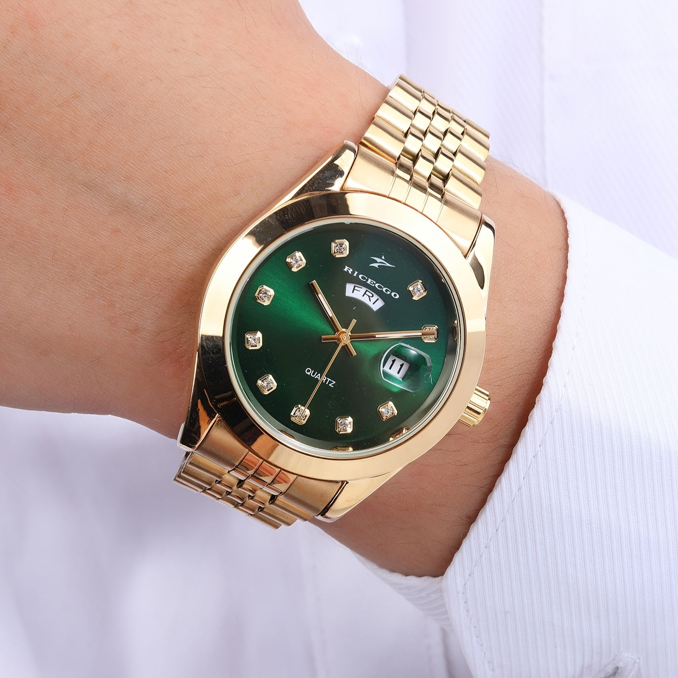 Men's Luxury Business Golden Stainless Steel Strap Dual Calendar Quartz Watch