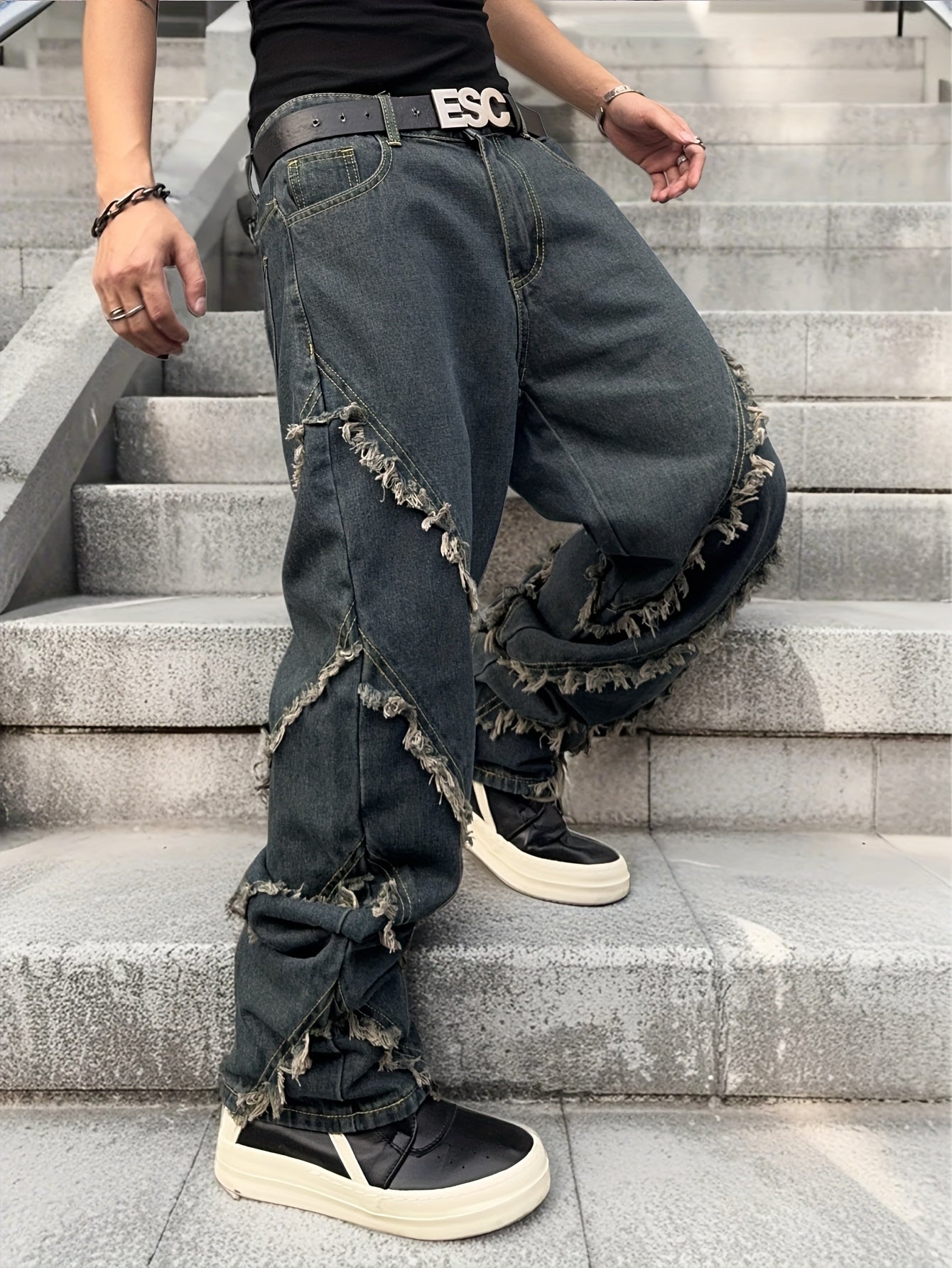 Men'S Street Style Denim Jeans with Frayed Hem