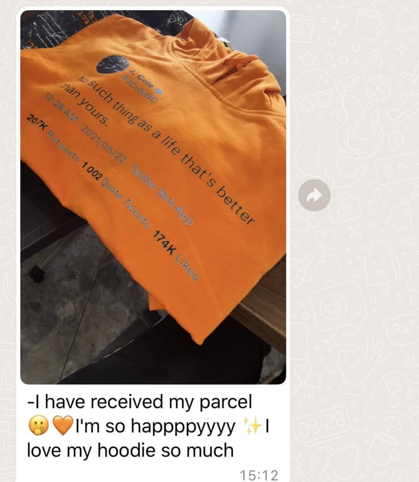 I have received my parcel 🤫🧡 I'm so happpyyyy ✨ I love my hoodie so much