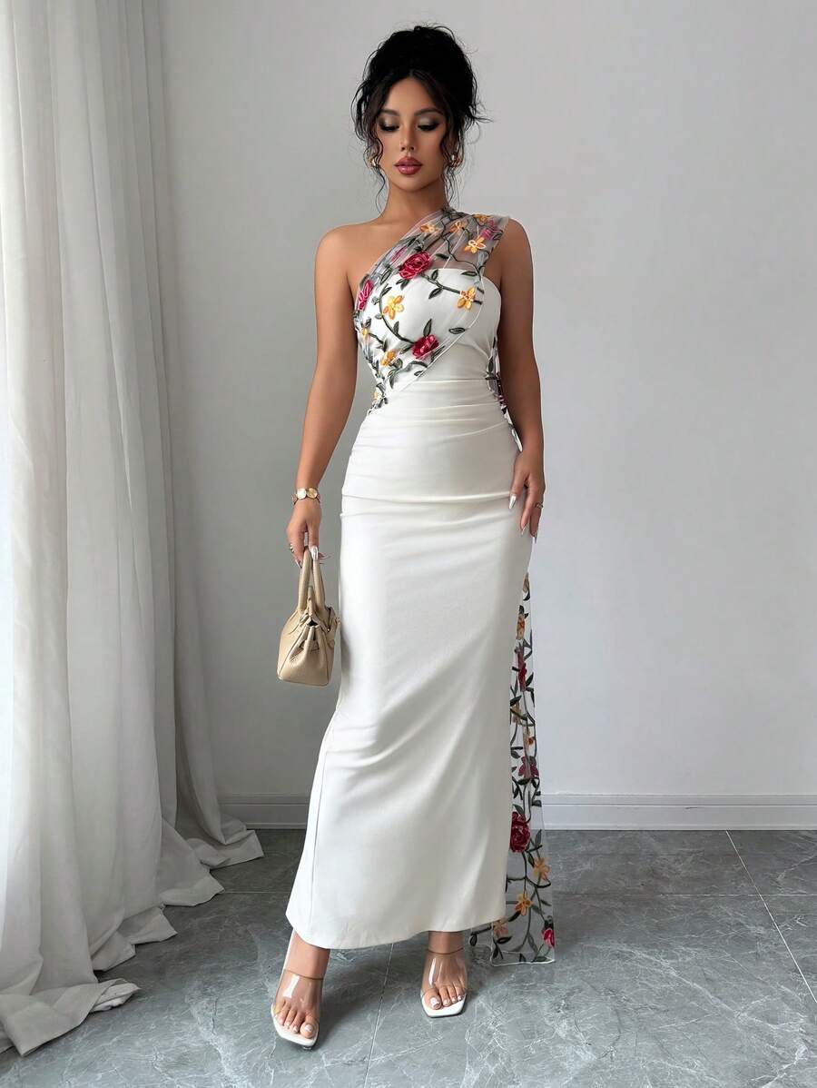 Women's Fashion Backless Embroidered Slim Fit Dress With Slit