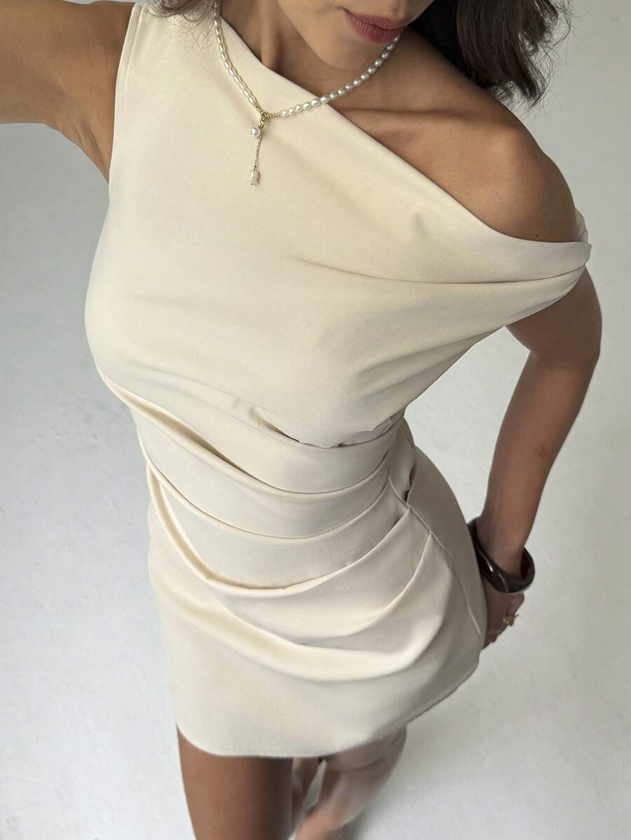 Asymmetrical-Shoulder Design Pleated Waist Bodycon Dress