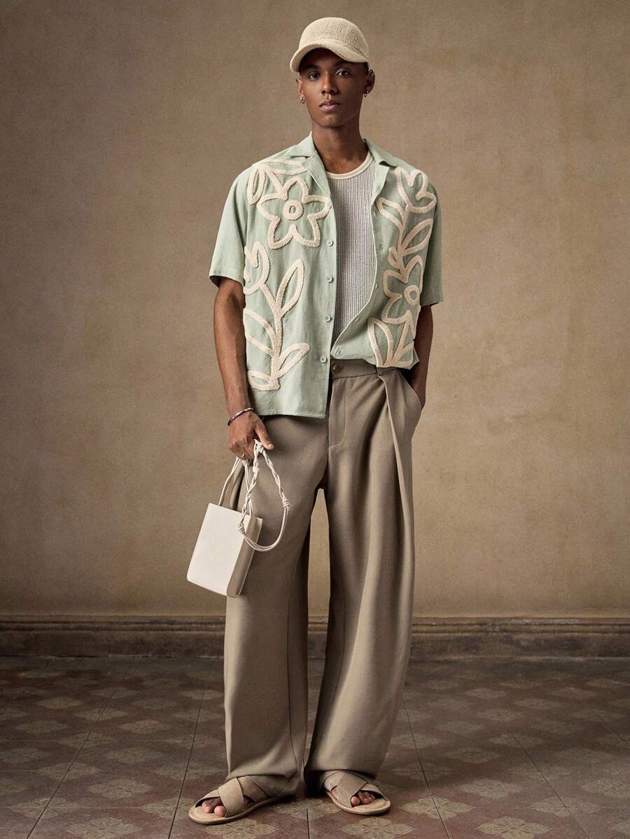 Men's Business Casual Embroidered Floral Pattern Woven Casual Short Sleeve Loose Shirt