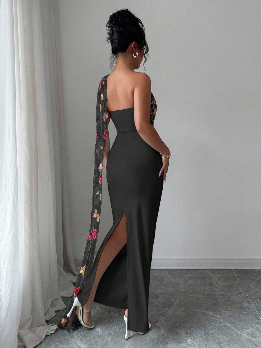 Women's Fashion Backless Embroidered Slim Fit Dress With Slit