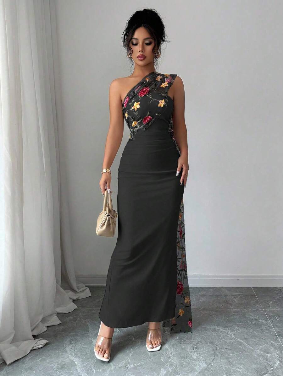 Women's Fashion Backless Embroidered Slim Fit Dress With Slit