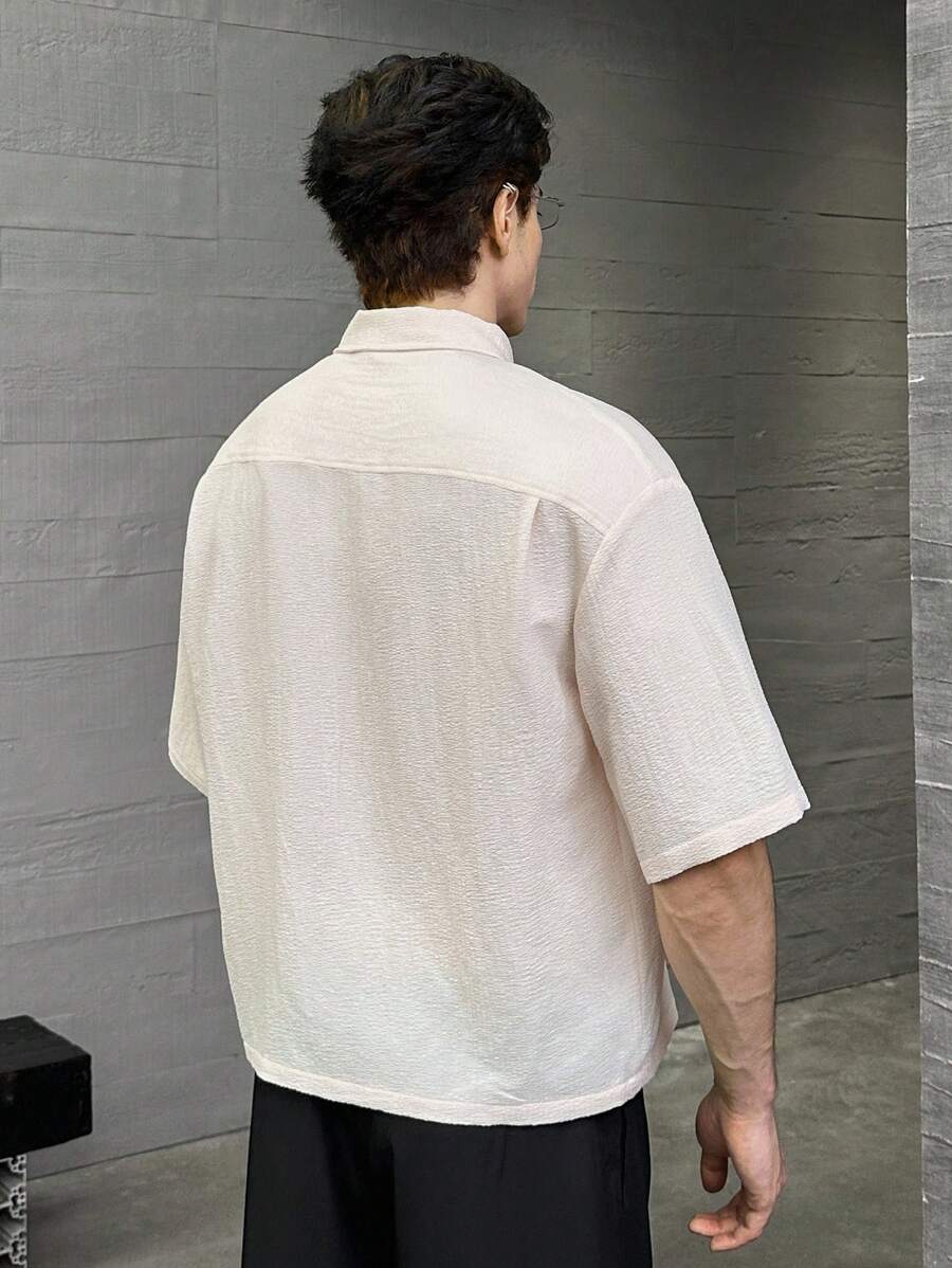 Men's Casual Fashionable Woven Short Sleeve Shirt With Embroidered Polar Bear Design, Suitable For Summer