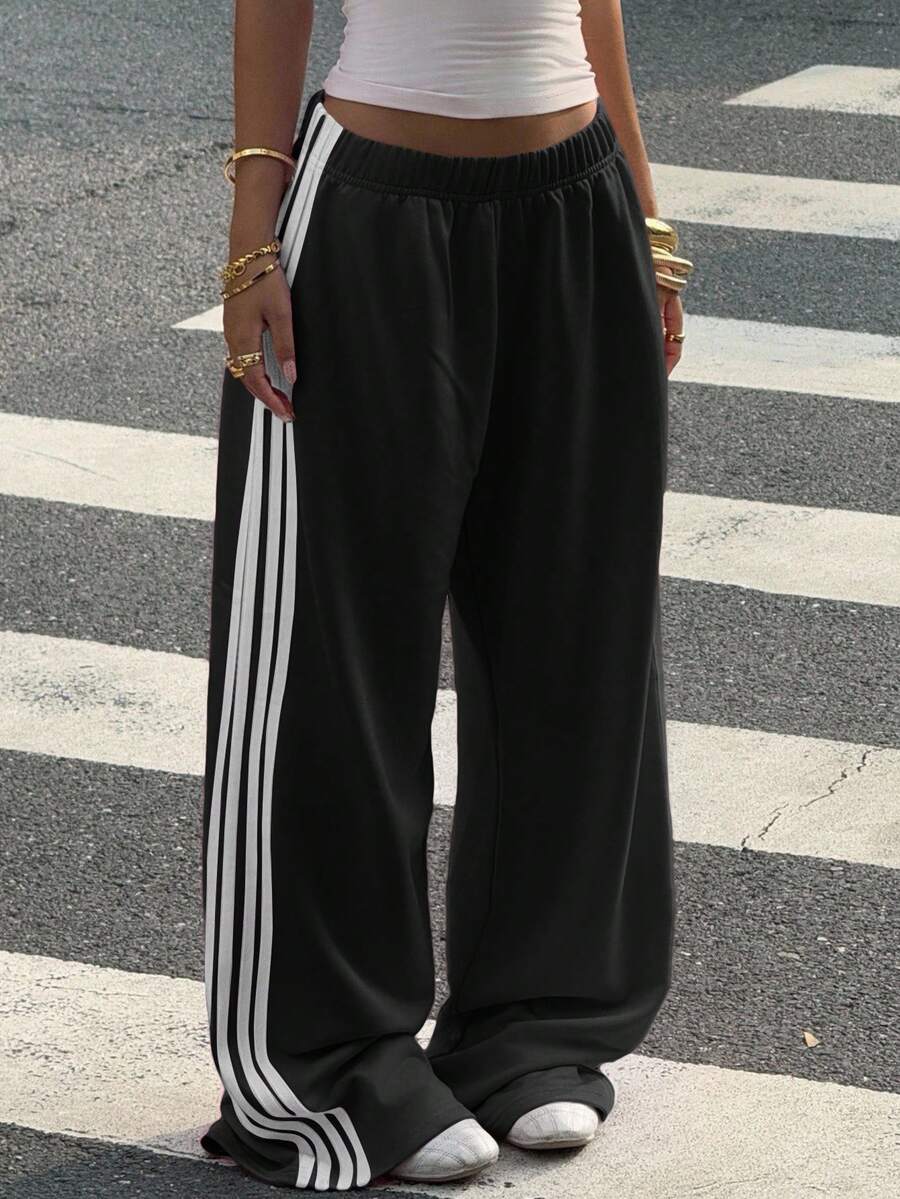 Women's Striped Knitted Wide-Leg Sweatpants