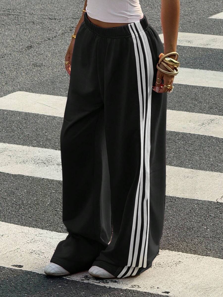 Women's Striped Knitted Wide-Leg Sweatpants