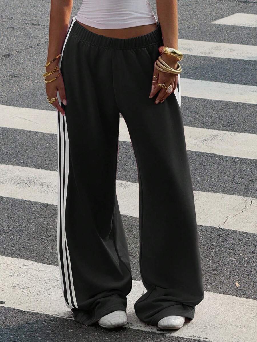 Women's Striped Knitted Wide-Leg Sweatpants