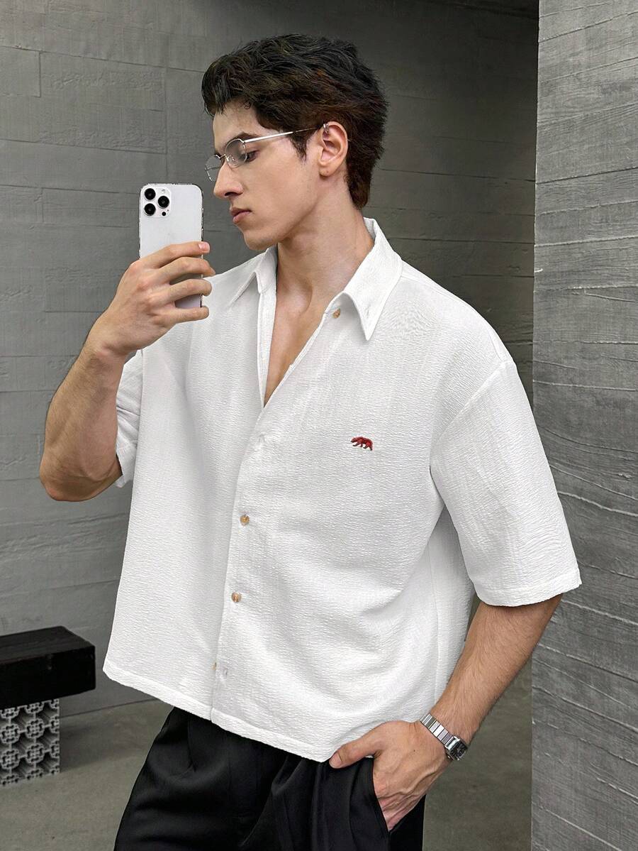 Men's Casual Fashionable Woven Short Sleeve Shirt With Embroidered Polar Bear Design, Suitable For Summer