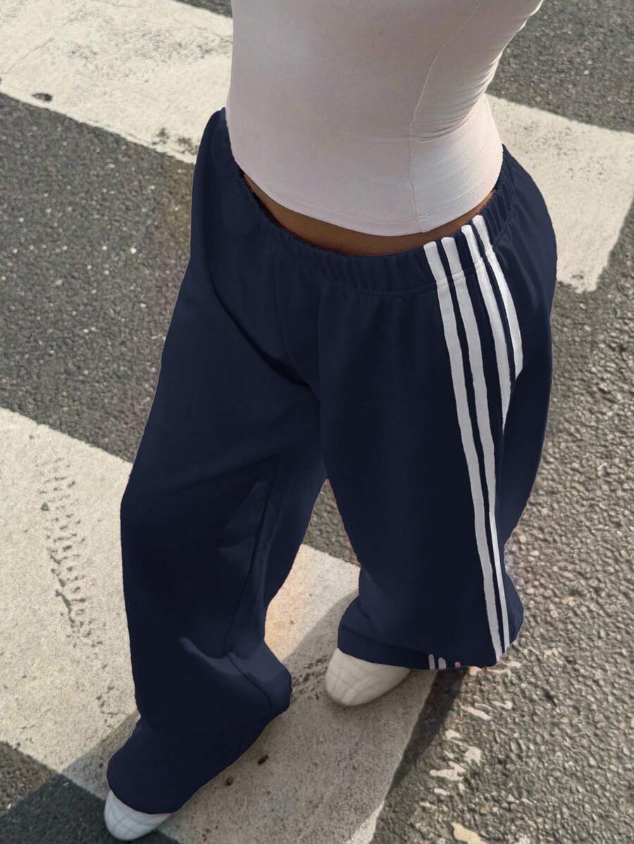 Women's Striped Knitted Wide-Leg Sweatpants