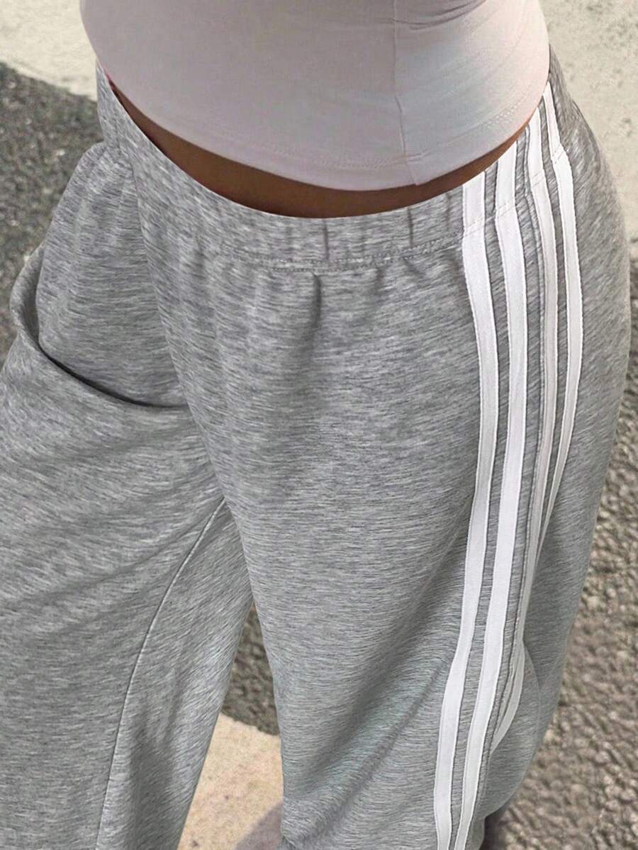 Women's Striped Knitted Wide-Leg Sweatpants