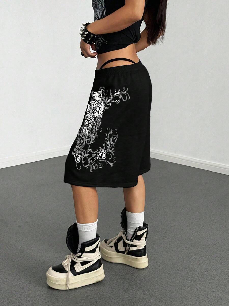 Women's Loose Fit Punk Print Capri Pants