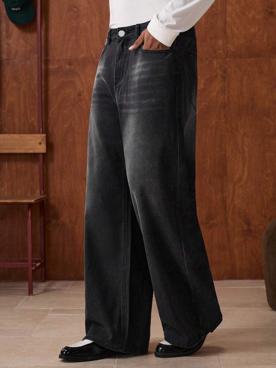 Men's Loose Fit Wide-Leg Pocket Jeans