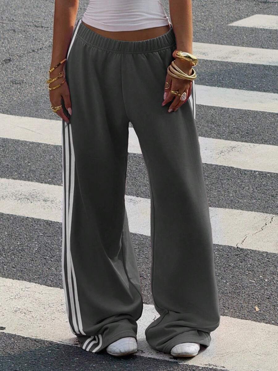 Women's Striped Knitted Wide-Leg Sweatpants