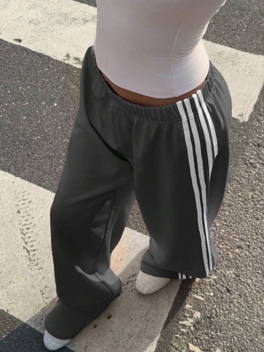 Women's Striped Knitted Wide-Leg Sweatpants
