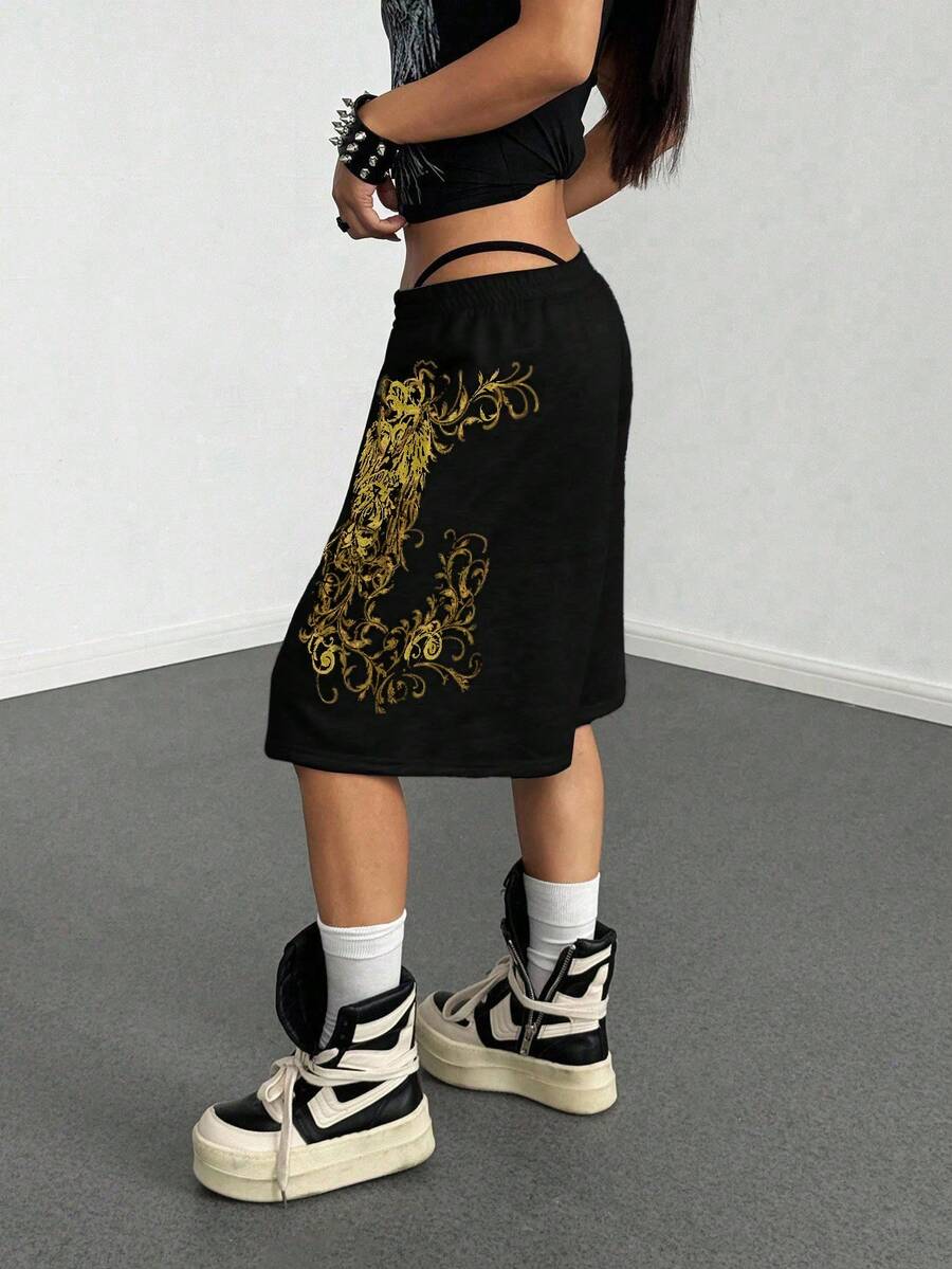 Women's Loose Fit Punk Print Capri Pants