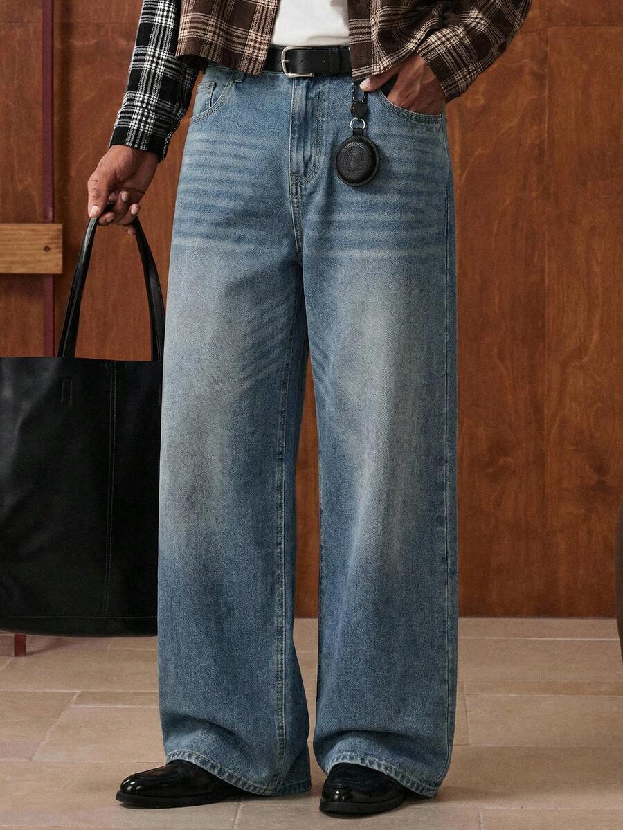 Men's Loose Fit Wide-Leg Pocket Jeans