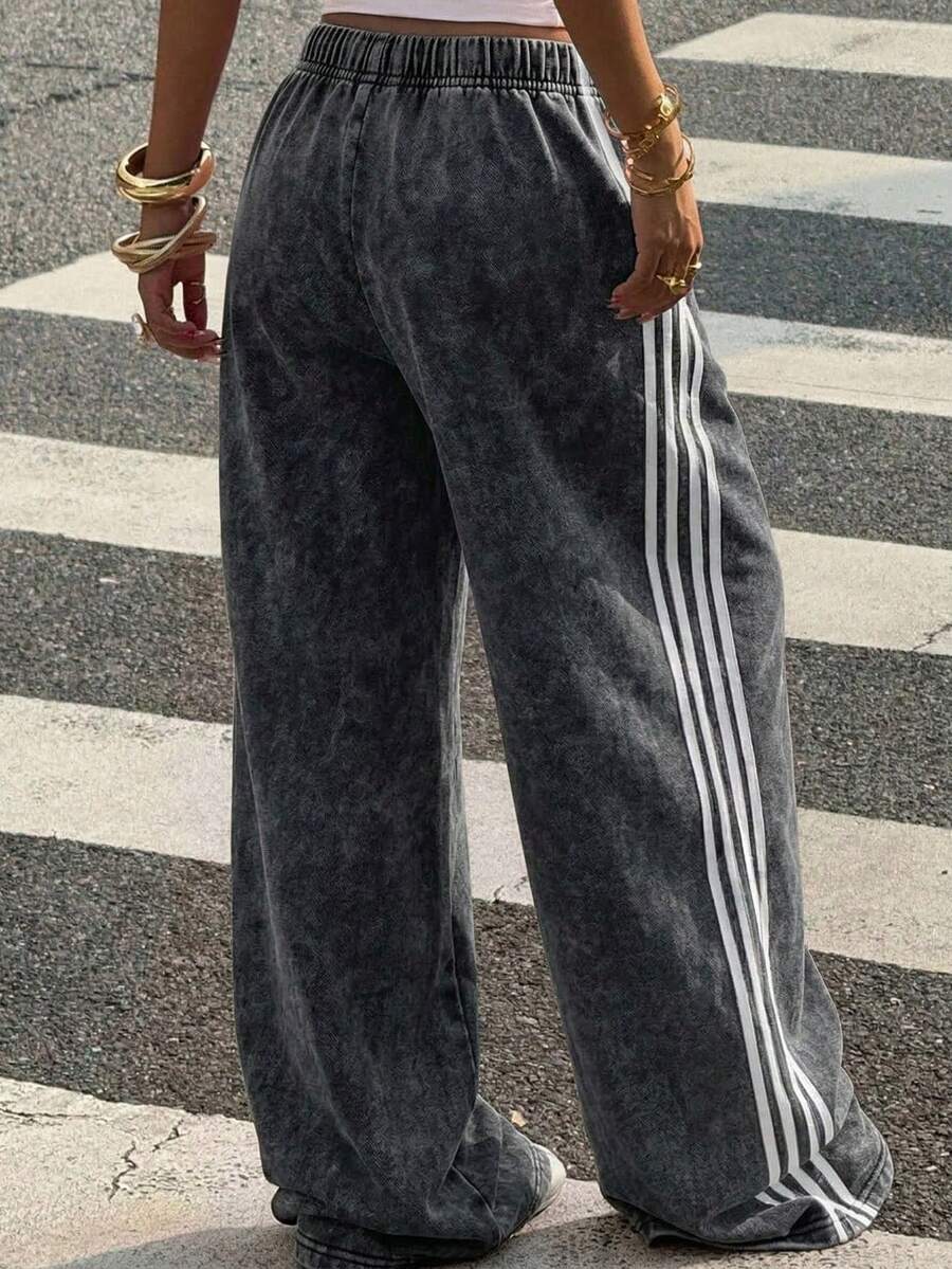 Women's Striped Knitted Wide-Leg Sweatpants