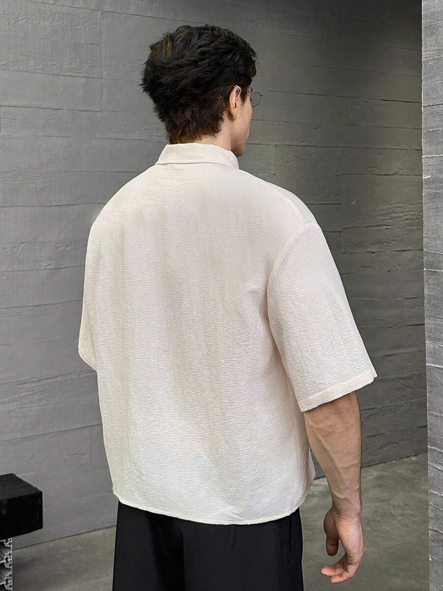 Men's Casual Fashionable Woven Short Sleeve Shirt With Embroidered Polar Bear Design, Suitable For Summer