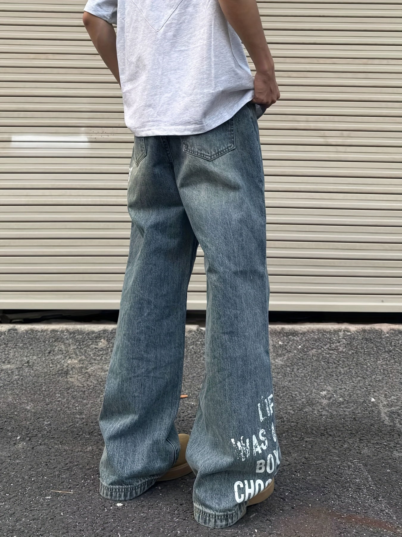 Men's Loose Fit Distressed Wash Jeans