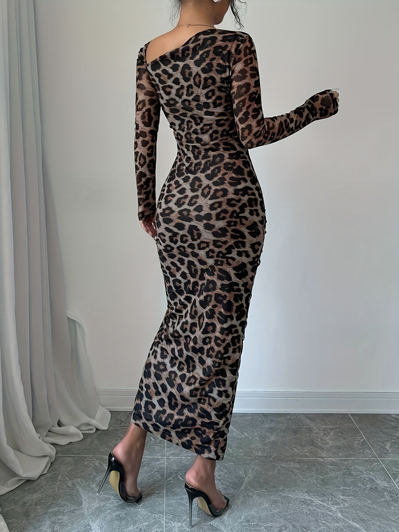 Women's Elegant Leopard Print Maxi Dress