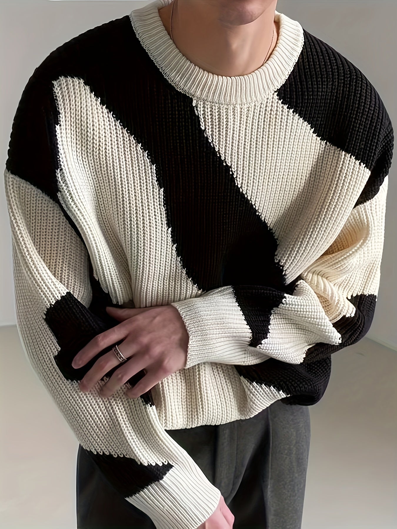 Men's Casual Striped Round Neck Sweater