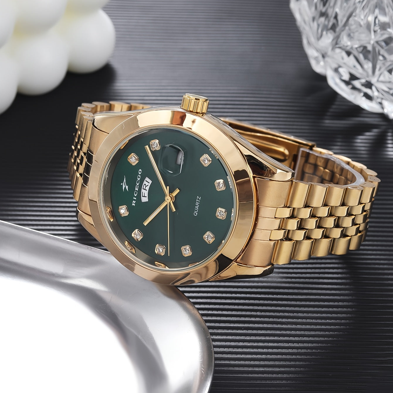 Men's Luxury Business Golden Stainless Steel Strap Dual Calendar Quartz Watch