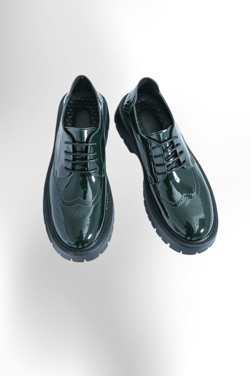 Men's Stylish Black & Green Wingtip Oxford Shoes