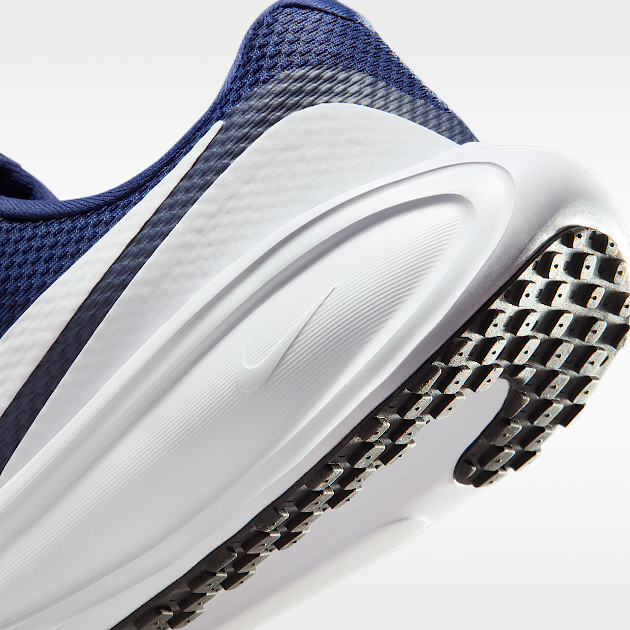 Nike Revolution 8 Men's Road Running Shoes